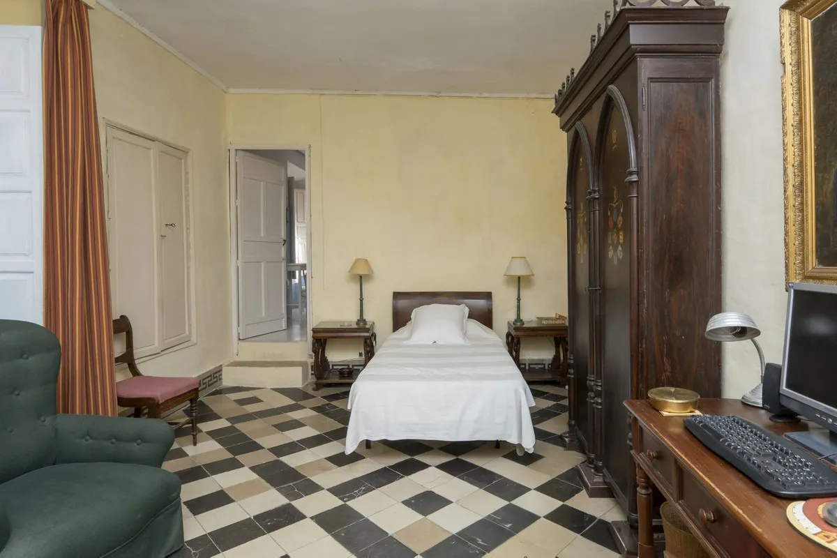 18cd3fc0-8e42-4a82-b358-4b98910d12db