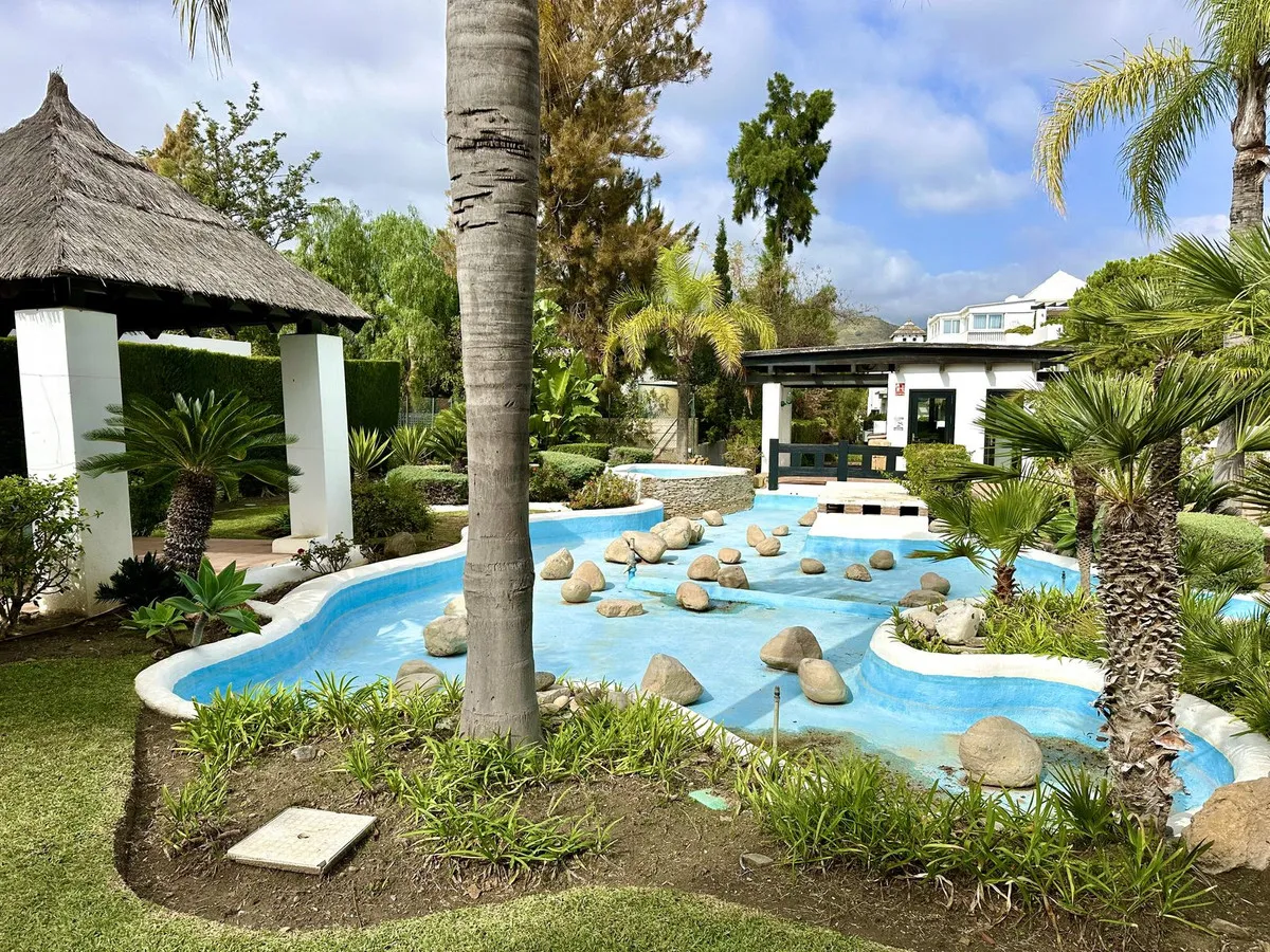 0eea726f-4a40-4a19-92b6-4dc8f935578b