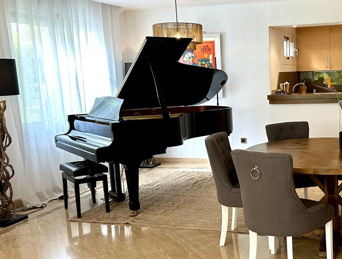 72d512d9-60a2-45ce-aa53-9ae489c7781e