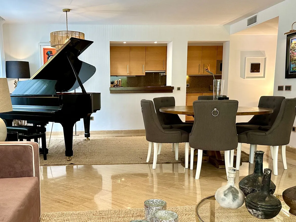 823979f3-92a2-47d9-a3b5-7a28c80fa679