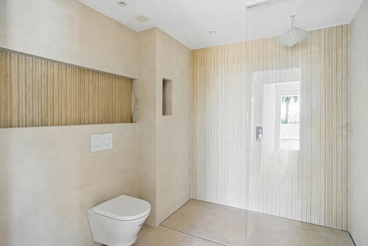 2d582f09-8f20-4dd4-8e16-21f5f7b32089