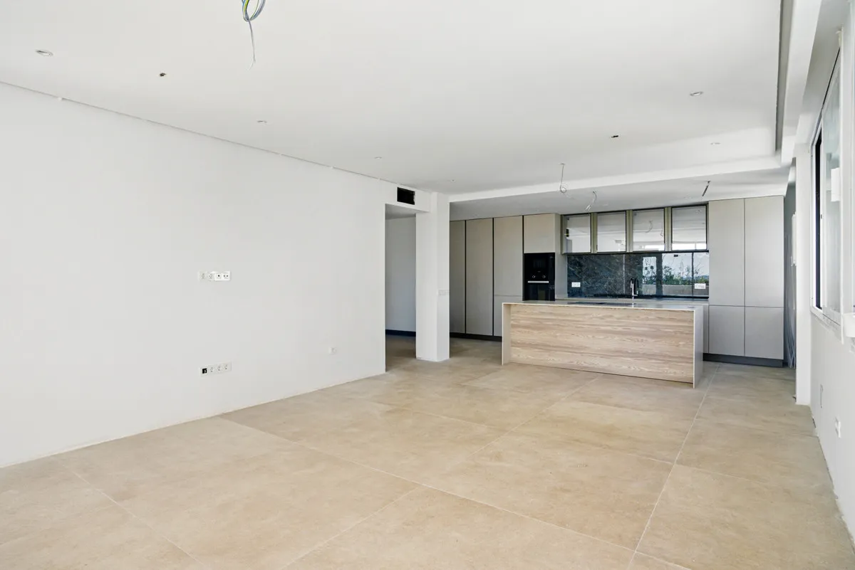 f96a1cc1-e3db-4e4e-ae5e-ad8467175342