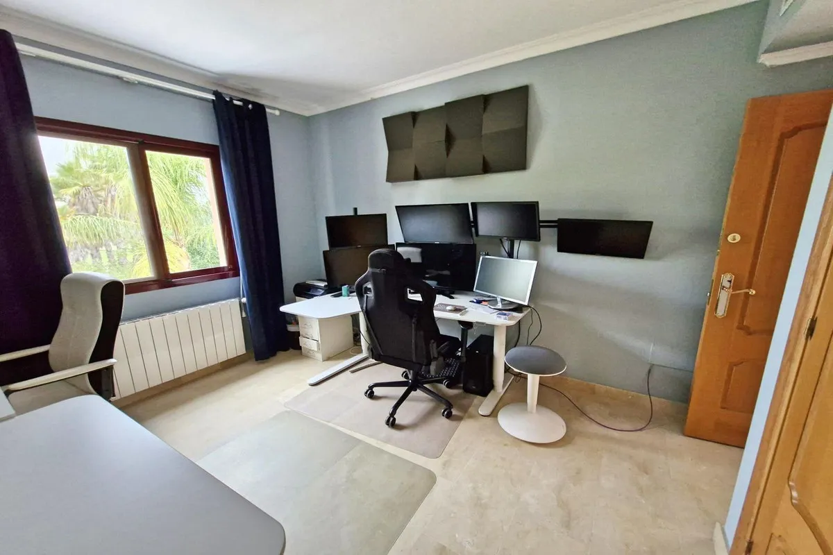 2fb85e34-ad2c-49ea-a4d5-266224e701e9