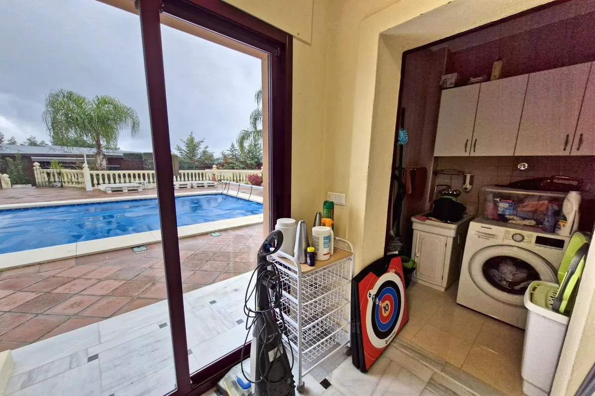 346bb129-3c8f-41fc-bd06-0aff7c7c150e