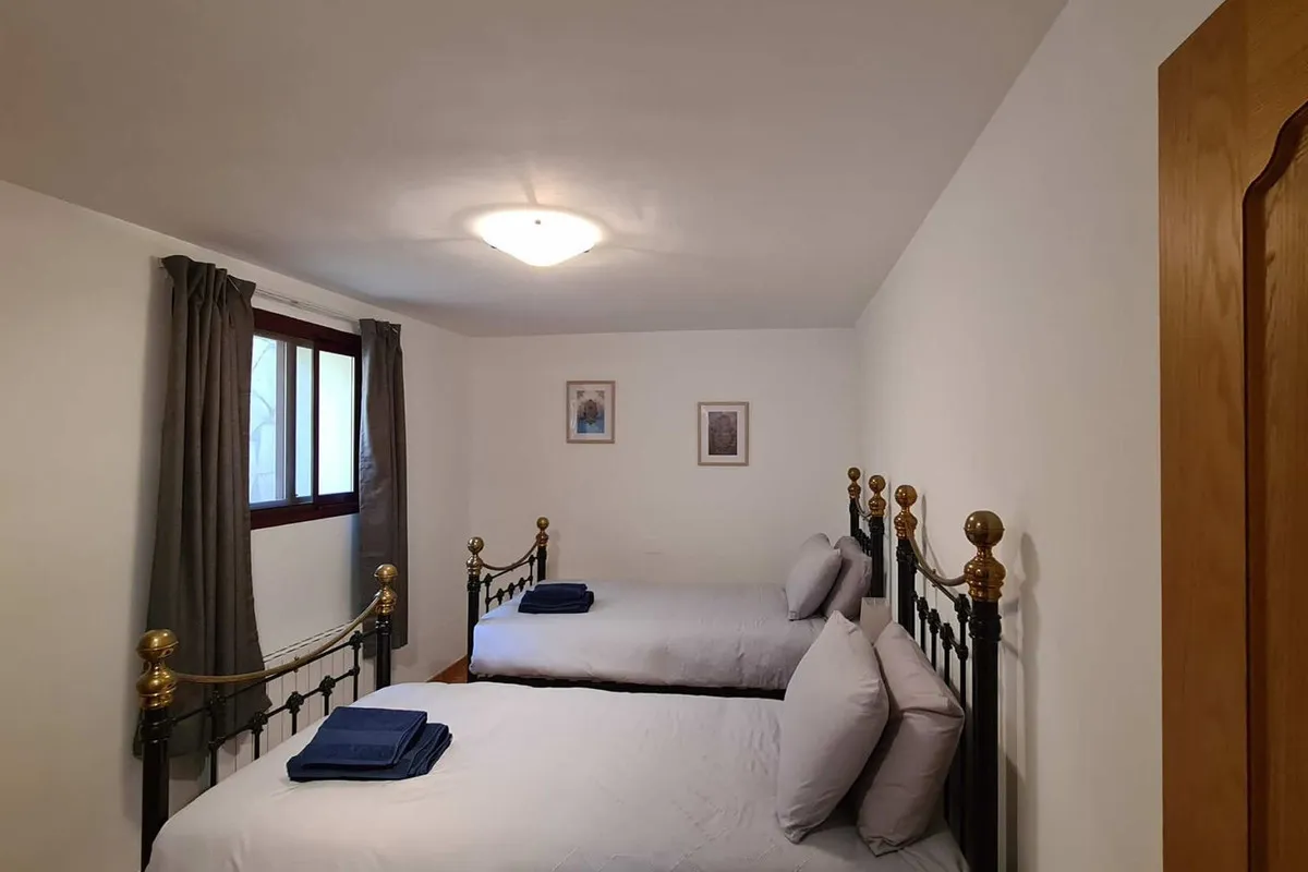 8bf0b0ff-165e-4b15-9ed3-16d04f0ff5b3