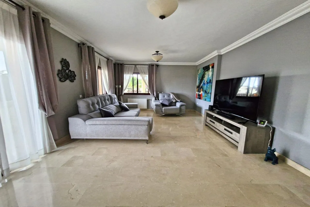 b37d91bb-2821-4abe-b251-ed4f7a3863c5