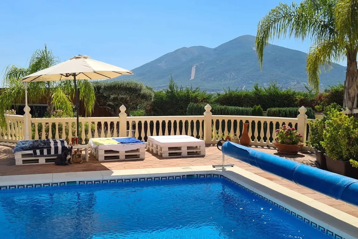 cc0ecaab-896c-477d-8b9e-469046d55796