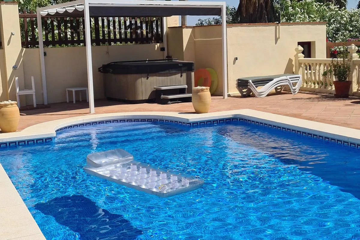 f80a6344-94ae-48f3-9cc2-6d0384aa6966