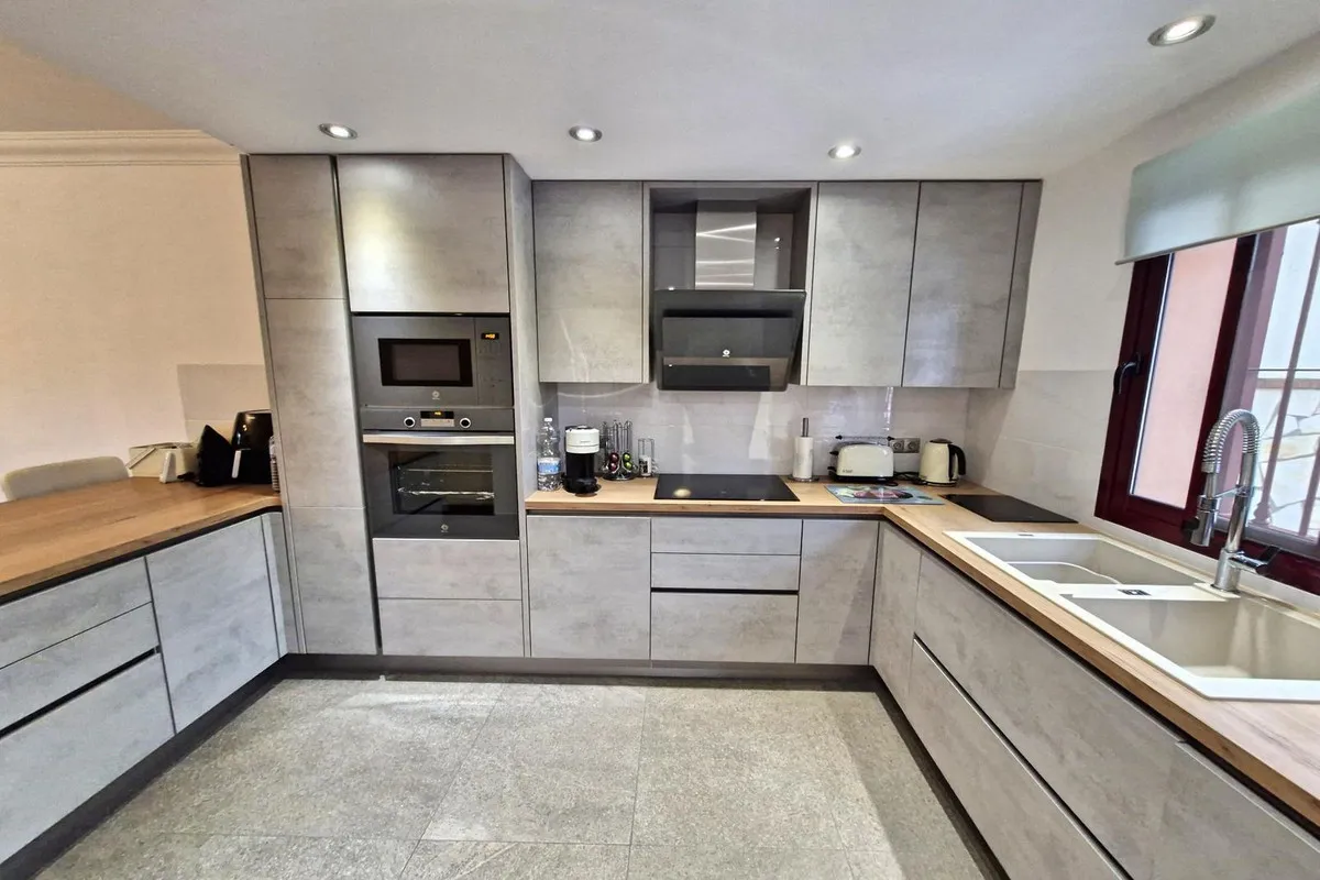 fce220e9-751c-435f-a9c0-4802dc27fc5f