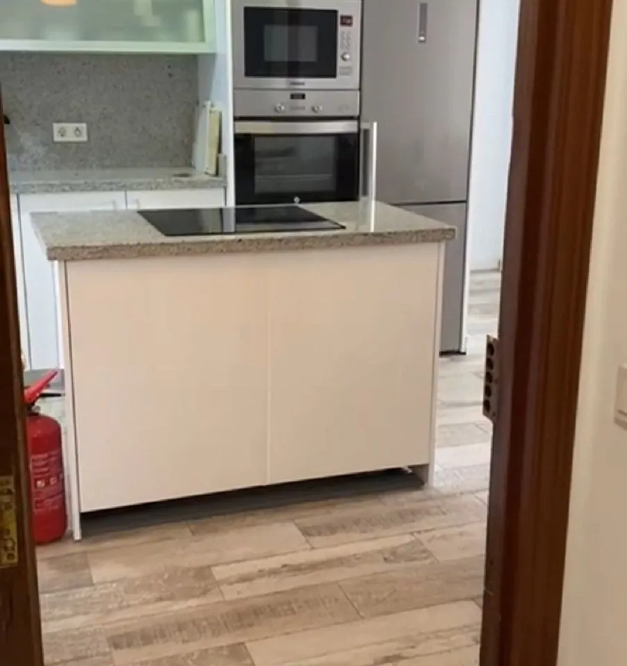 35e00e97-9b3d-42d0-8c62-6a6e274a21e5