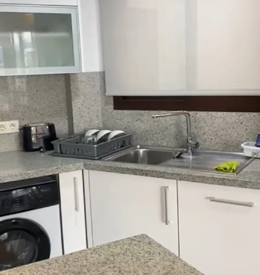 5706c814-2105-433e-b606-000214fd9297