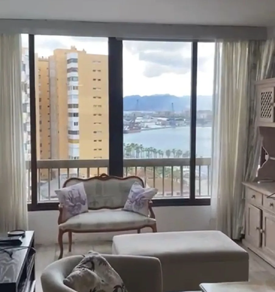 ef64eaf4-d9ad-4bf7-bdec-168117190e30