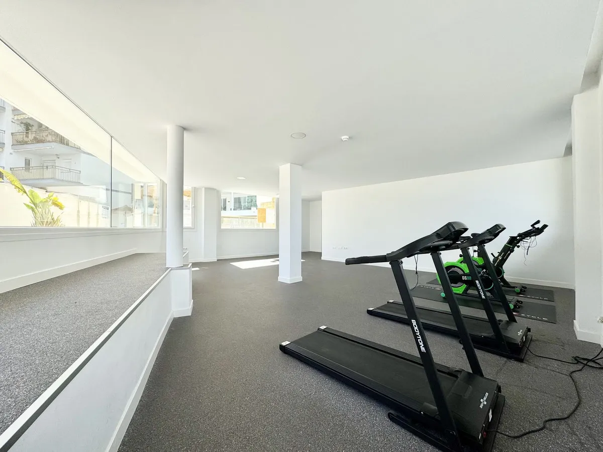 18d550f0-dd98-418a-8949-904b3b373a05