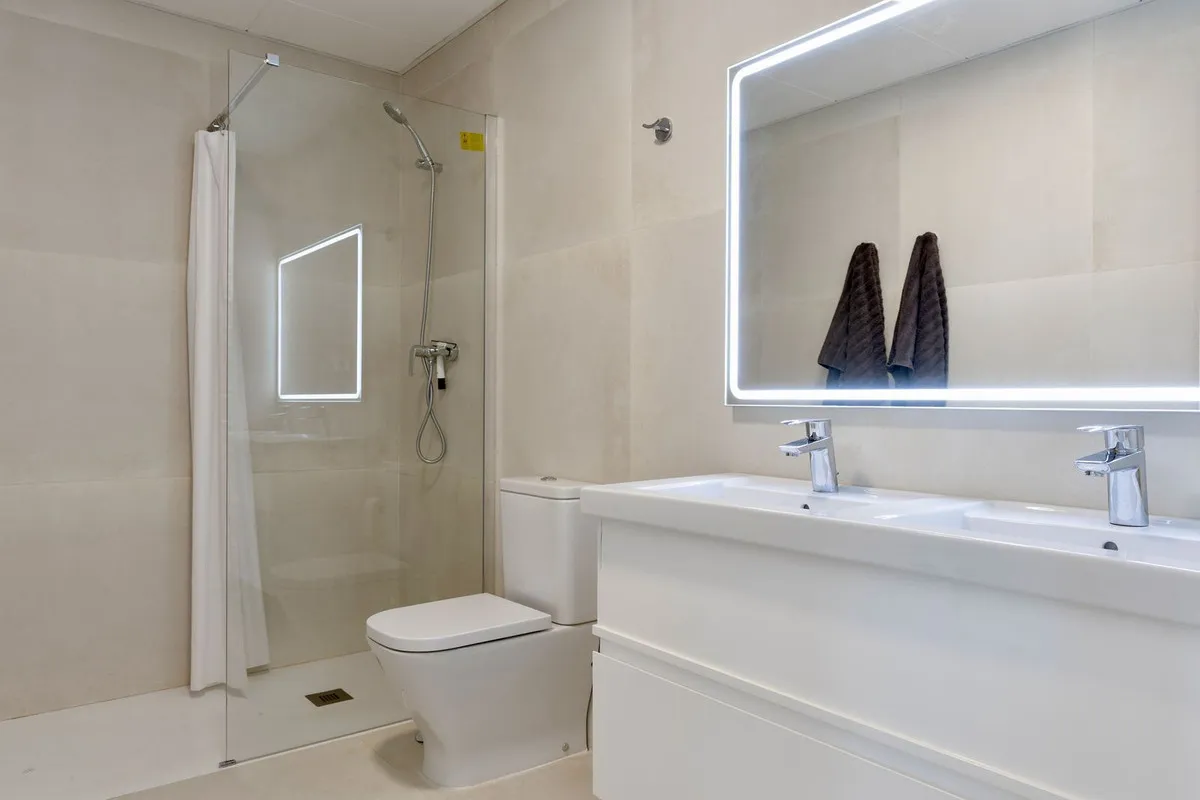 7b5c5474-b3d9-4e12-b48e-64e6f7380774