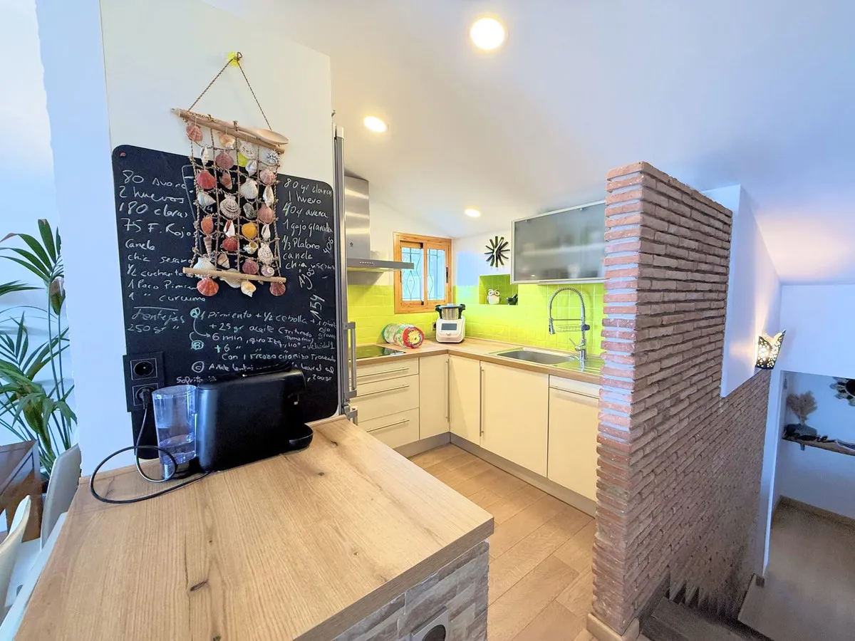 4c3ccc34-210b-45ec-b652-a0888d5fc91b