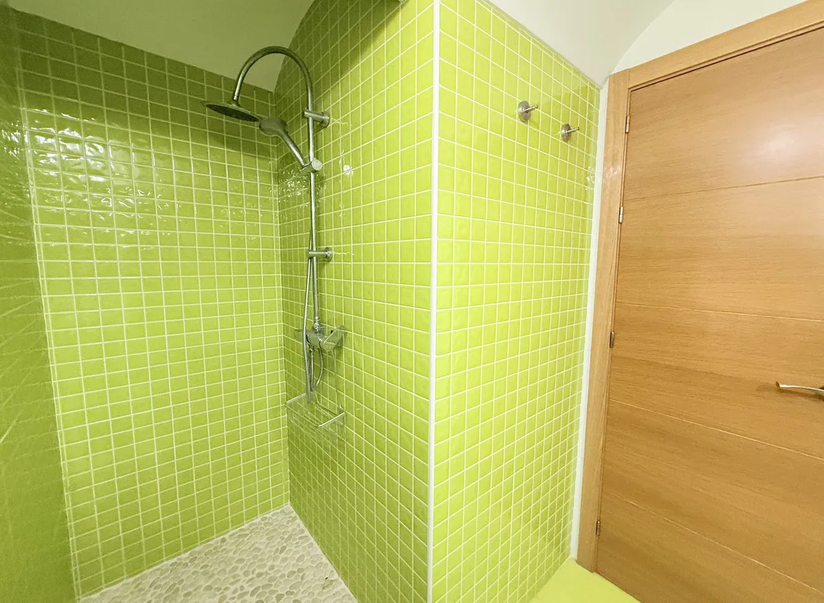 aa90f090-6357-4045-adca-5351f27589eb