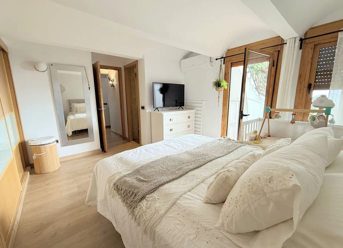 de4ca233-fa36-4b5d-ae90-3e3f426f6ee3