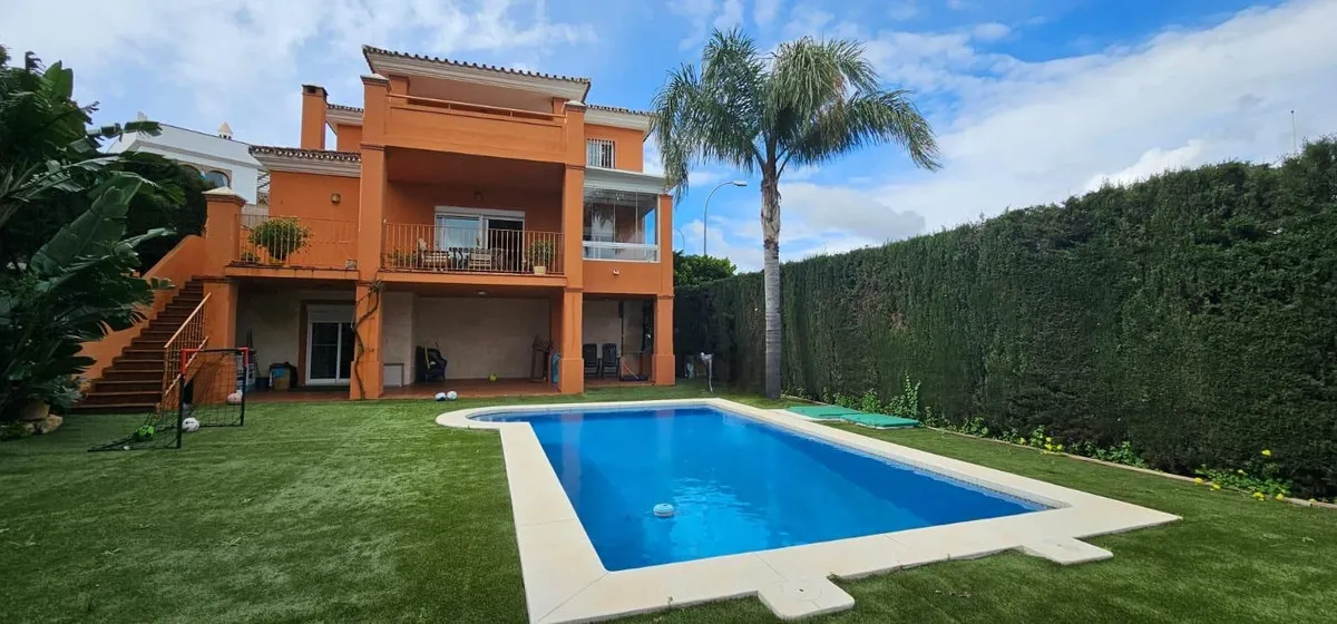 8305cfe7-3773-415c-a0d0-665bca60b02a