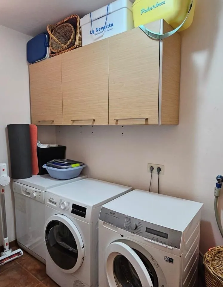 9011fb2e-a6a8-4c7e-ac00-34838e46cfd1