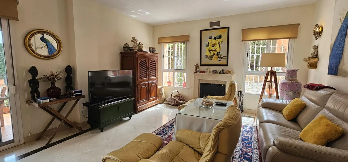 e2c93e35-c655-44e8-9856-d9c8059d93b9