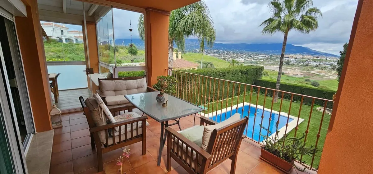 f1f94dca-475a-4d06-b4ac-cb033d1599cf