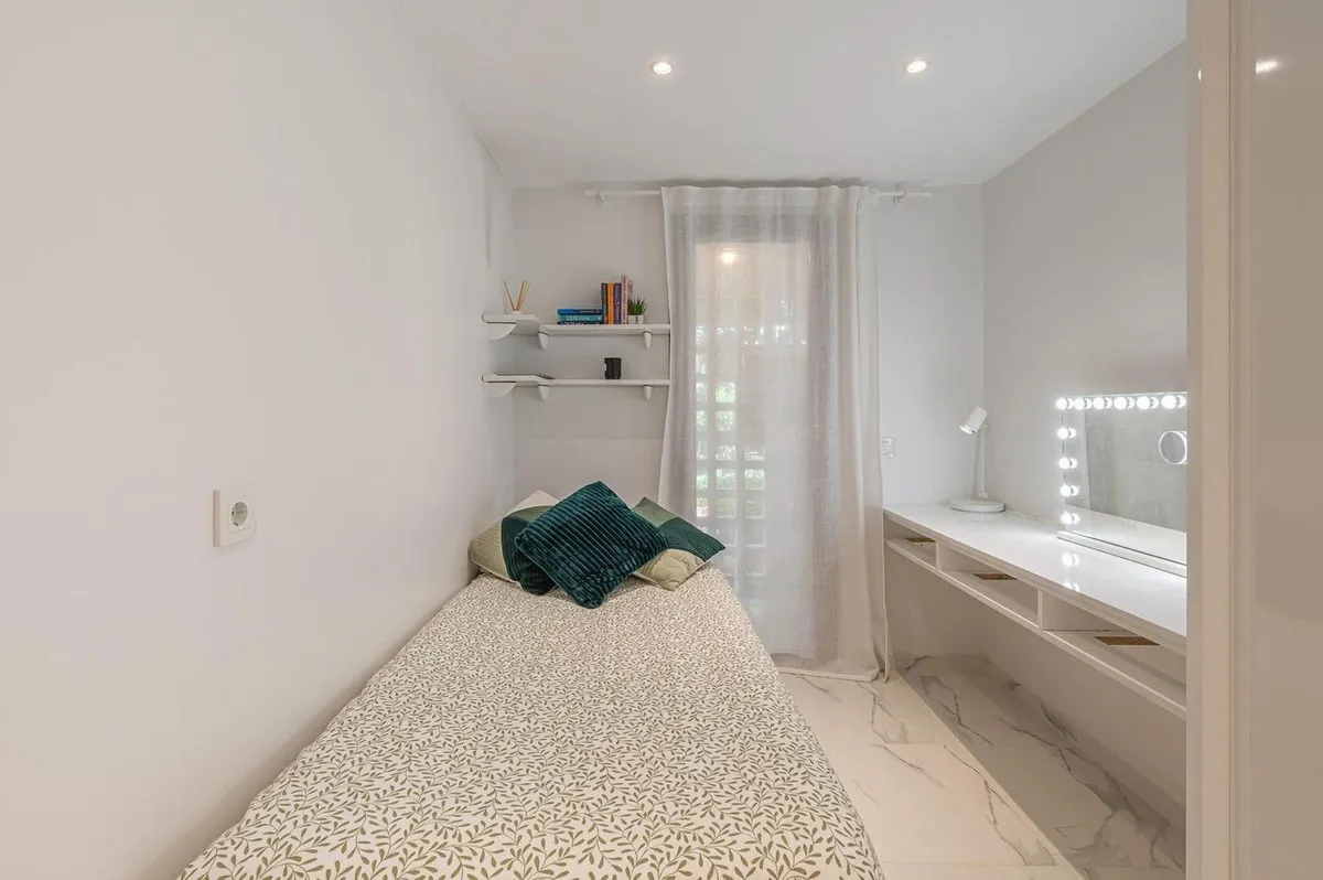 04fde632-71b3-4915-918d-0635e88b4304