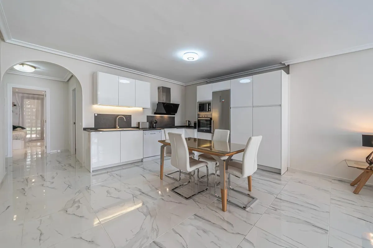 63b21ad4-c8f9-4258-80fb-f22140cf4837