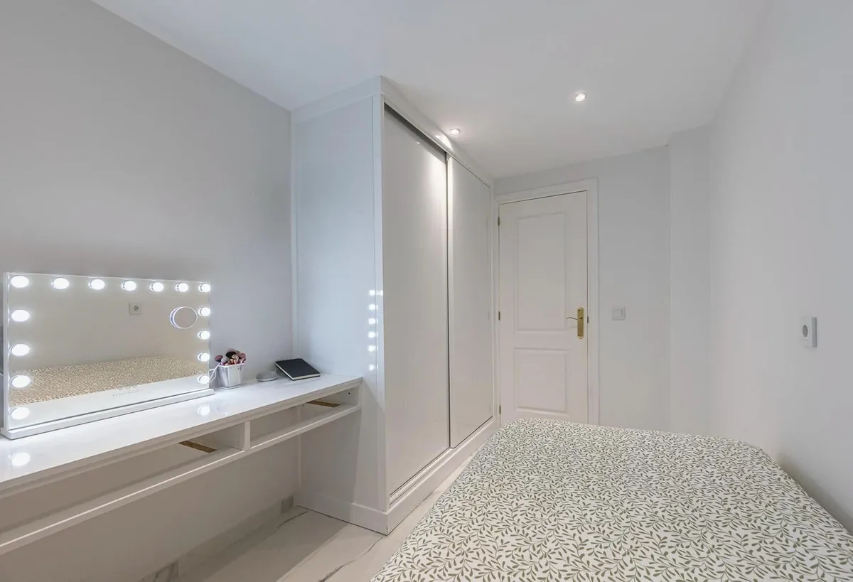 9b7ce2b0-3c62-4939-aa76-4f8e232f6718