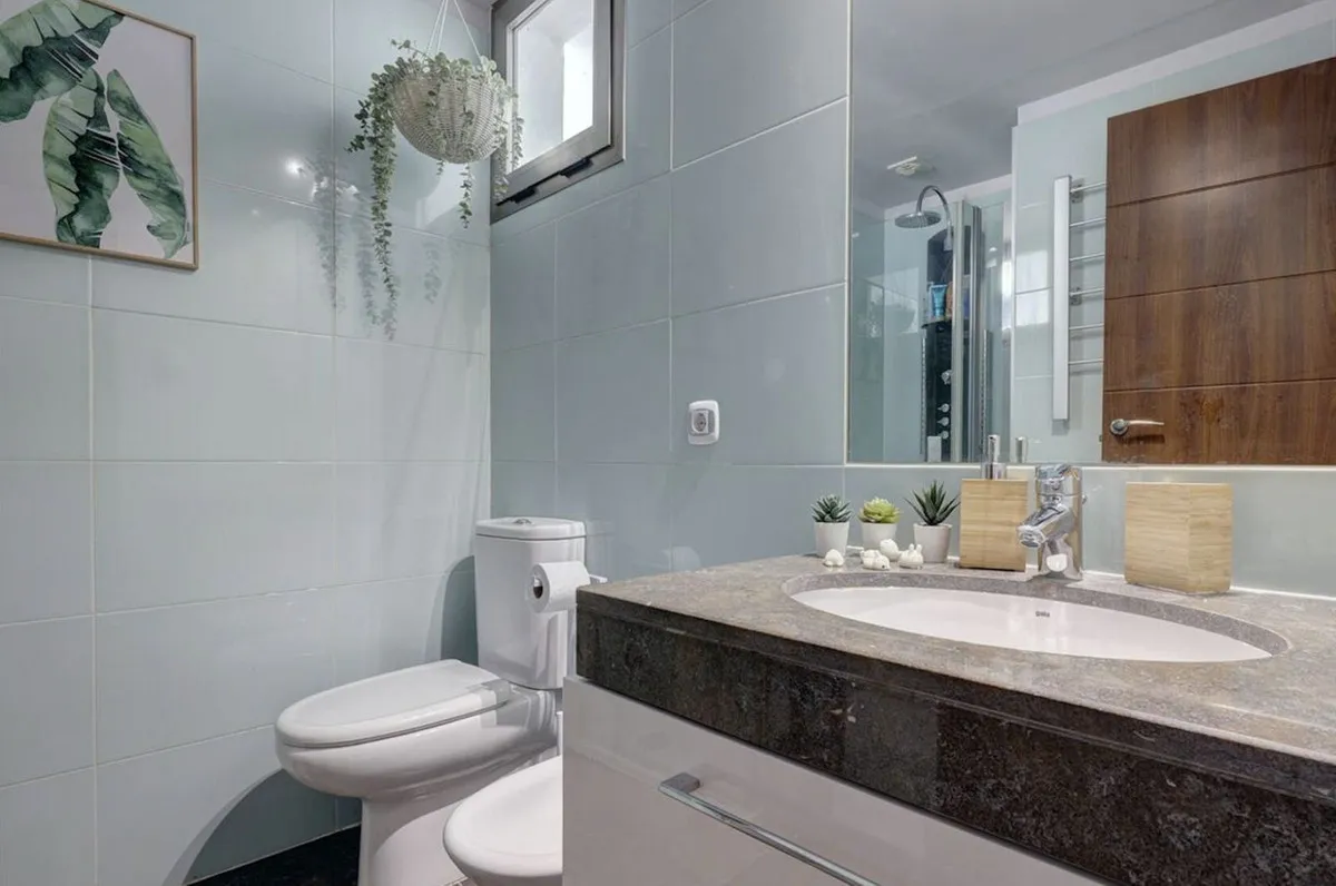 9149e303-f649-4e94-9e9b-1670abe6f206