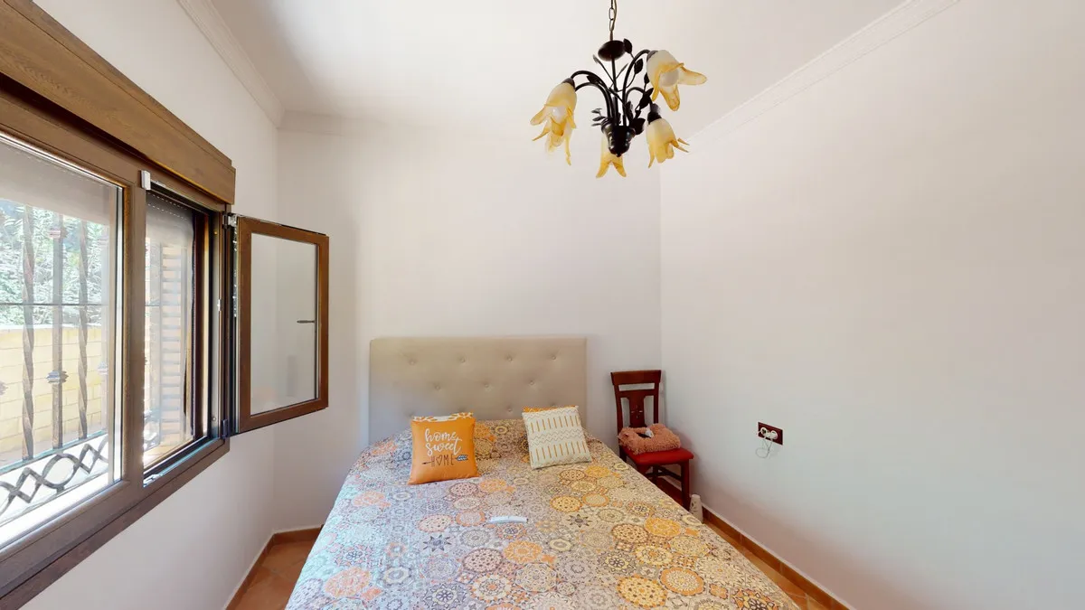 0e6b4177-e7e0-4b53-b58d-66ffab183250