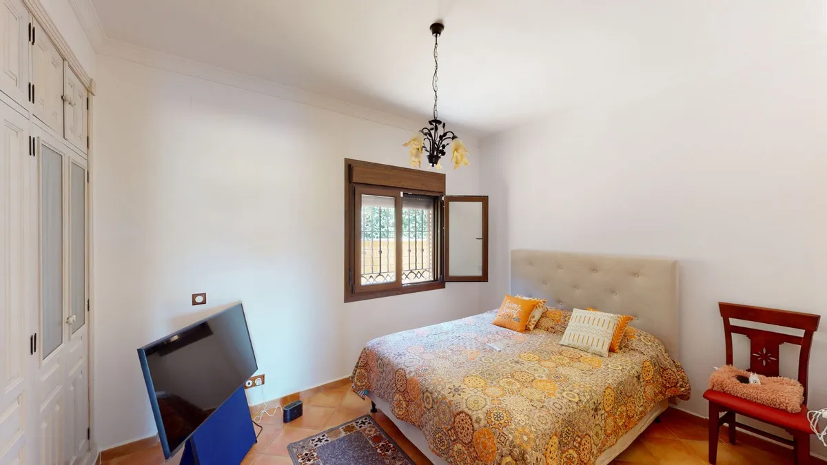 2894d9bb-4c74-47fe-8cca-6884f1b1d773