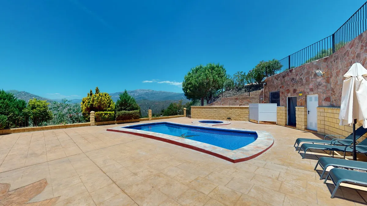 3030a940-59cd-45b9-b3f8-f073e56ec96e