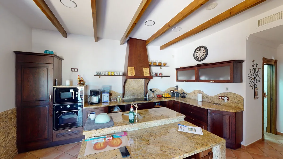 bcd5d8cb-88a0-475f-9bce-369ef23a0f40