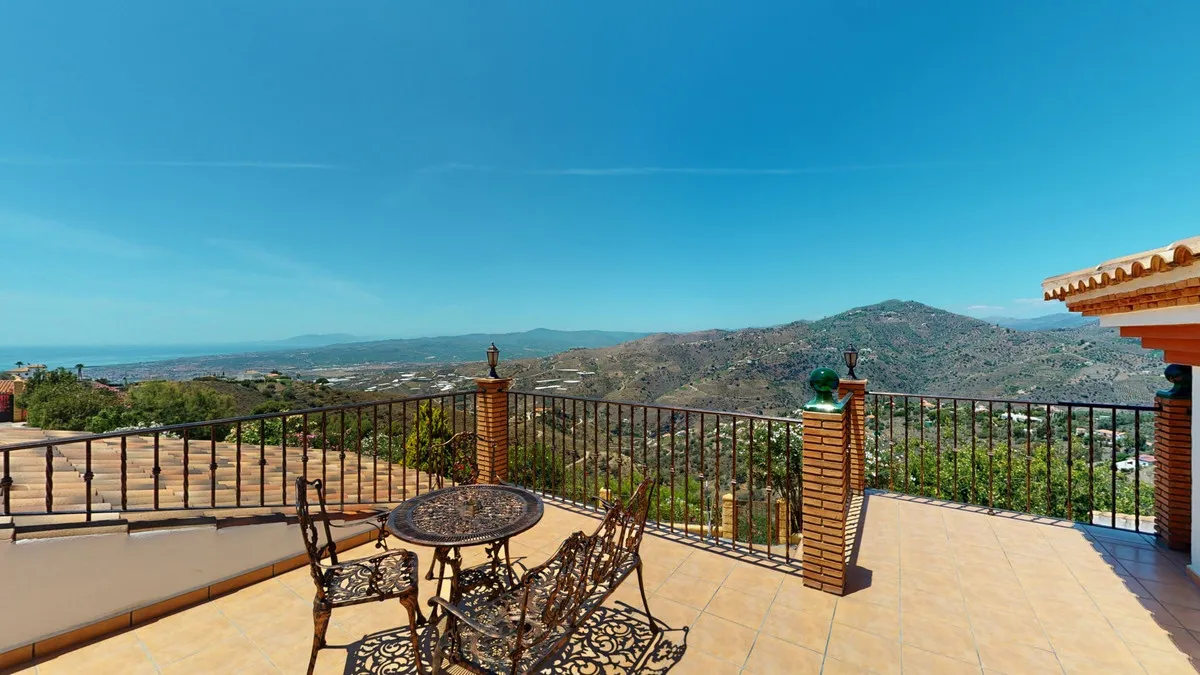 c151d5dd-5e9e-4b30-850e-225a992f97dd