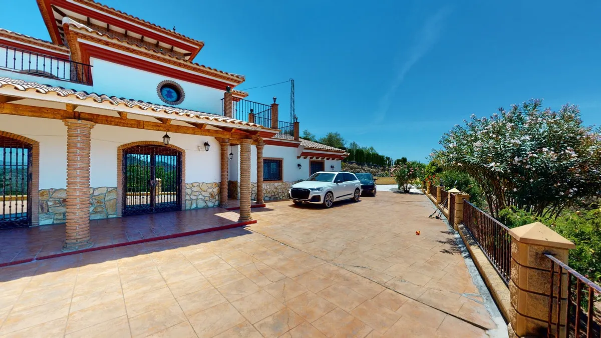 c89143f1-705e-4254-b177-619b5f9d8ca0