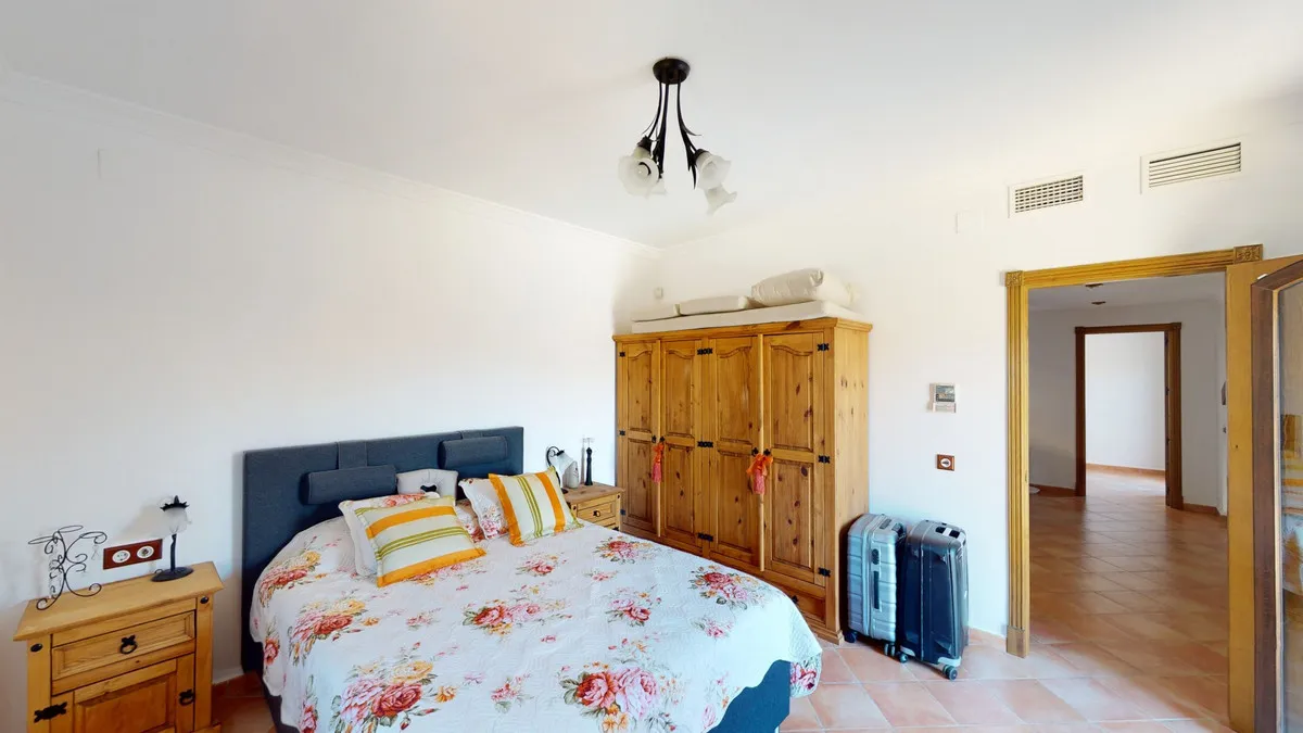 d931a1da-c41a-4331-bd9a-4870a3c0e9d7