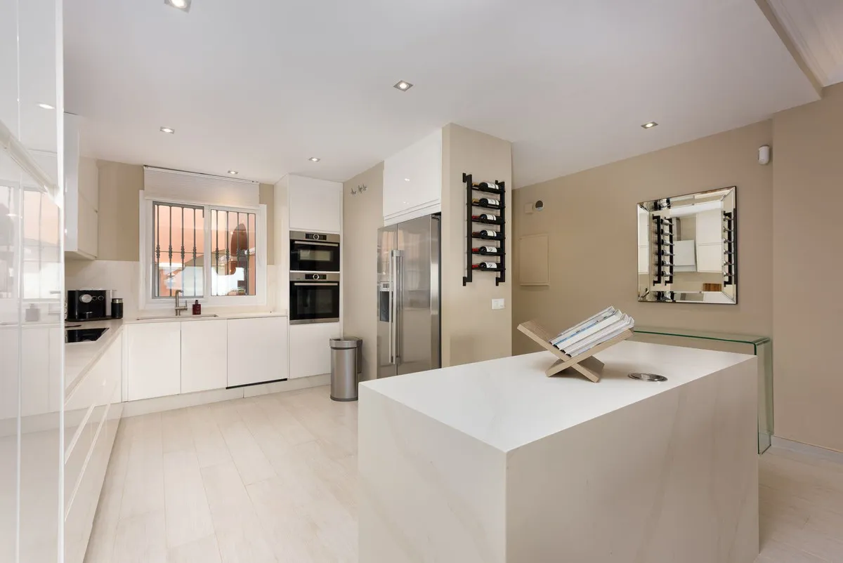 725c866d-7bd3-417a-b9f8-251f76de17df