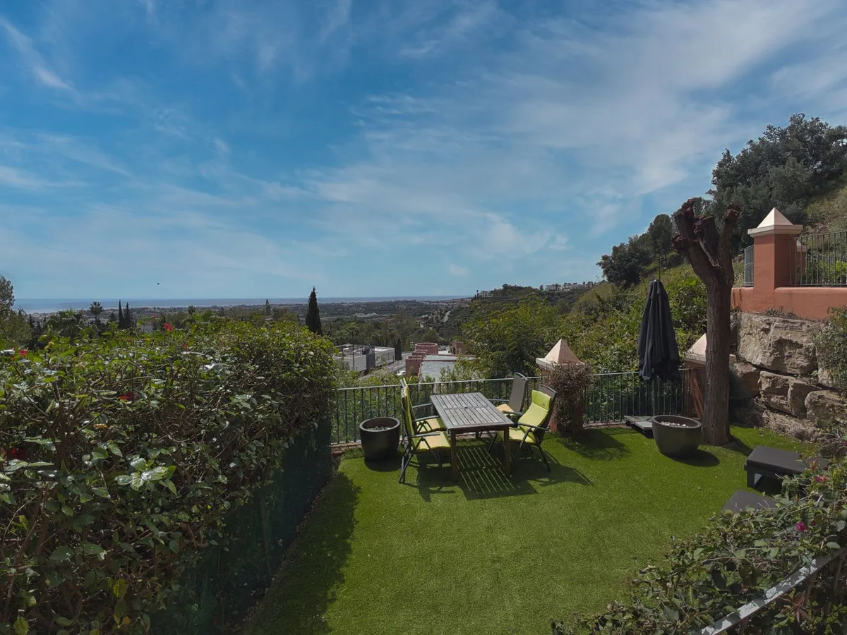 a5d6e5d7-4989-4500-aa59-2367bd46eb5b