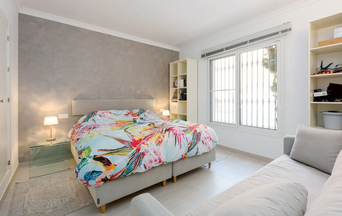 b1aefded-3f41-4e89-aee4-bdcbe2ff3961