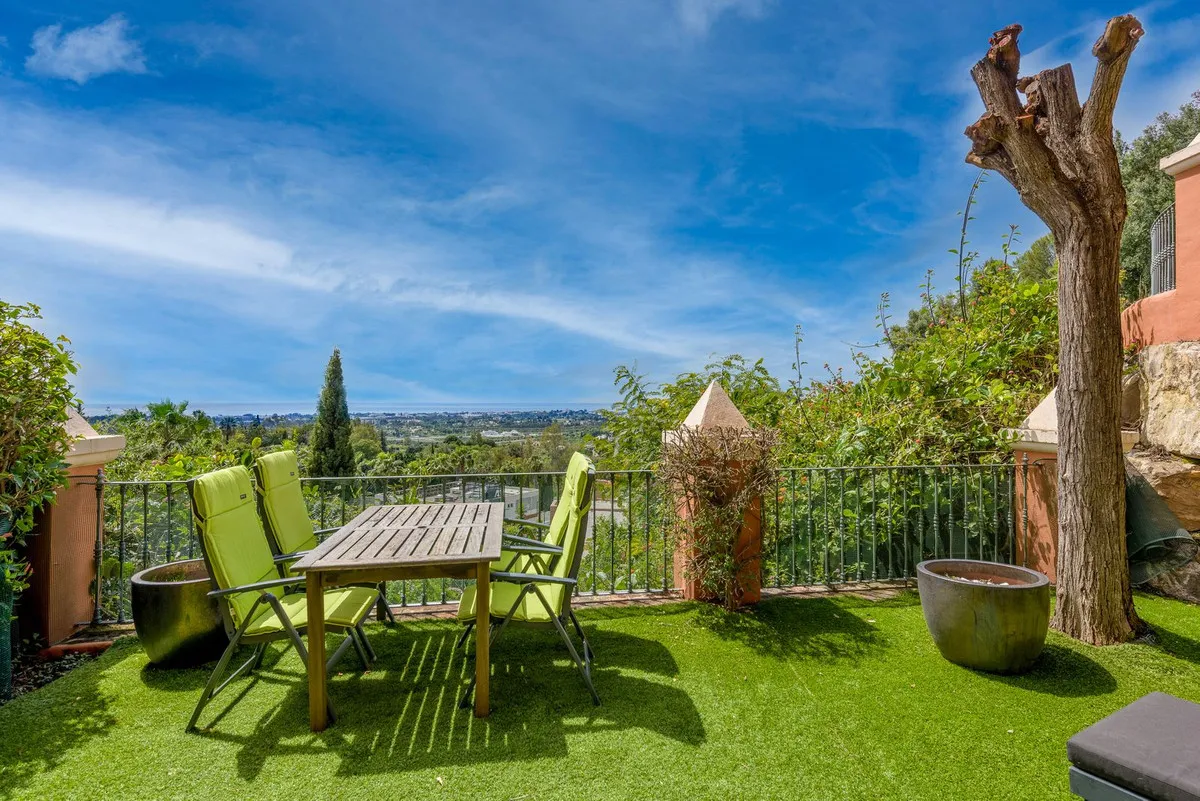 c697b272-435e-446d-a1f4-b3e1a5166daa