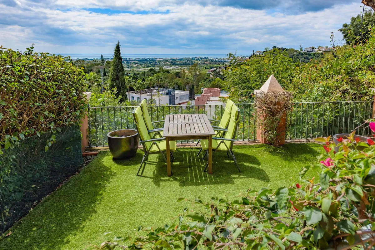 ce67c933-0038-4743-bf98-7080d13dd6a6