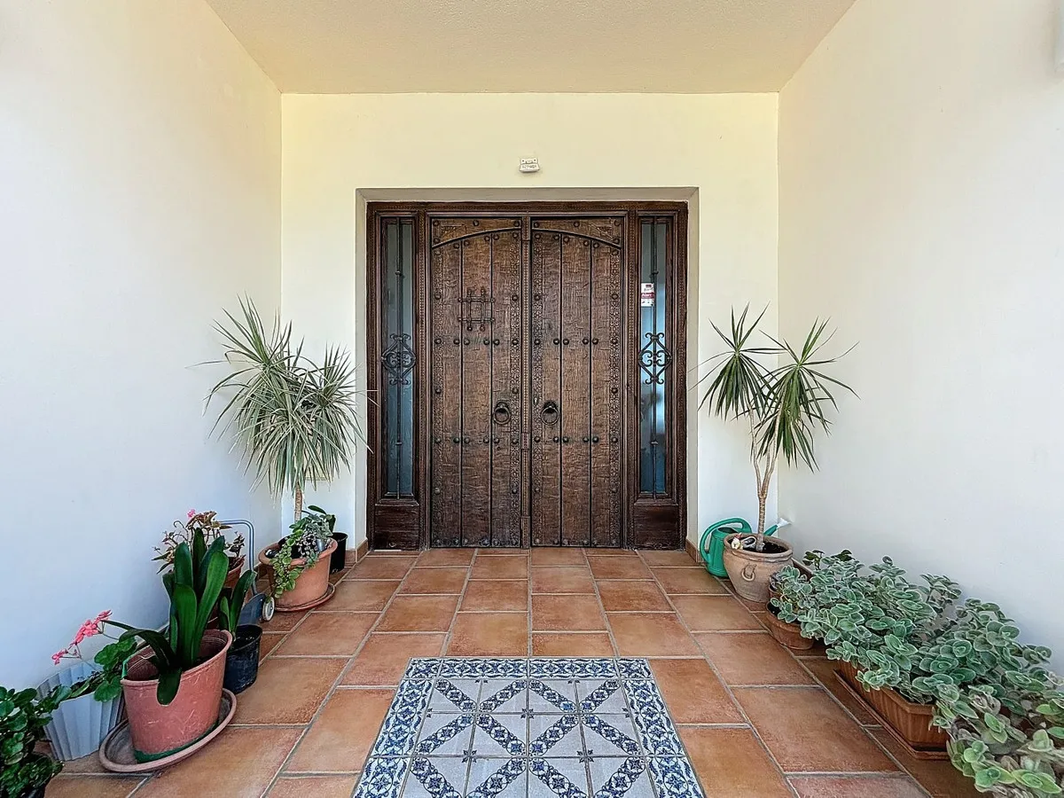 52ed0127-466c-4966-81e3-d6c449685afc