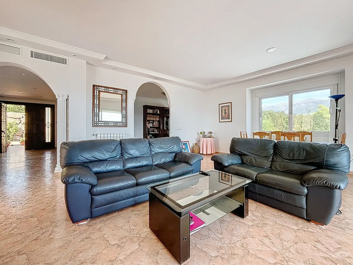 6efa2b19-ad6f-42a0-abbb-20b72bbac81f