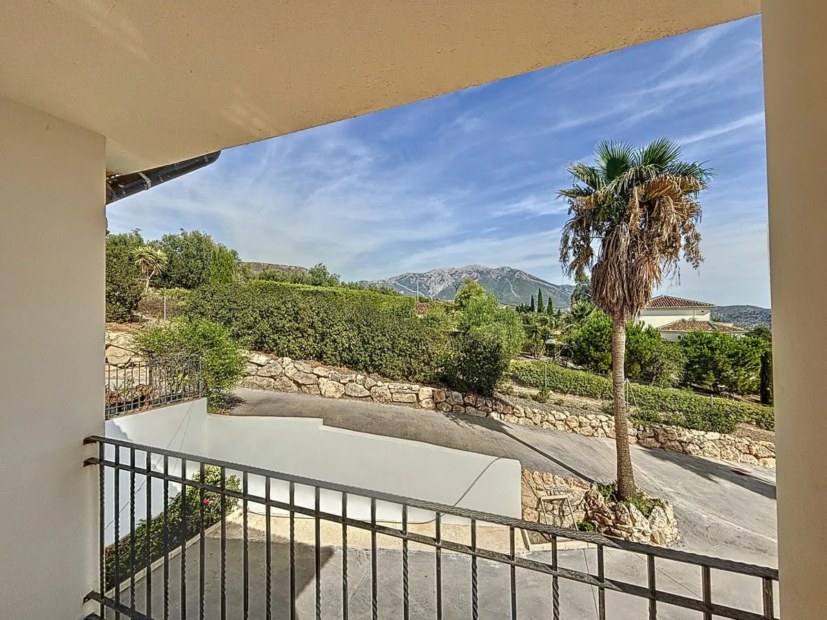 99a7e689-55f5-41cb-a9c6-ab64cea1e515