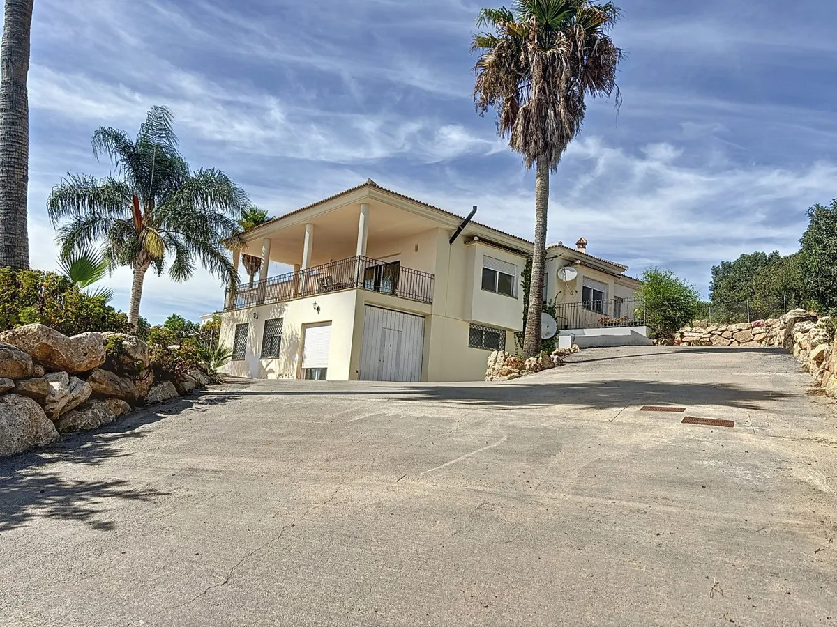 bab22d82-b95d-4076-991e-1d362456a413