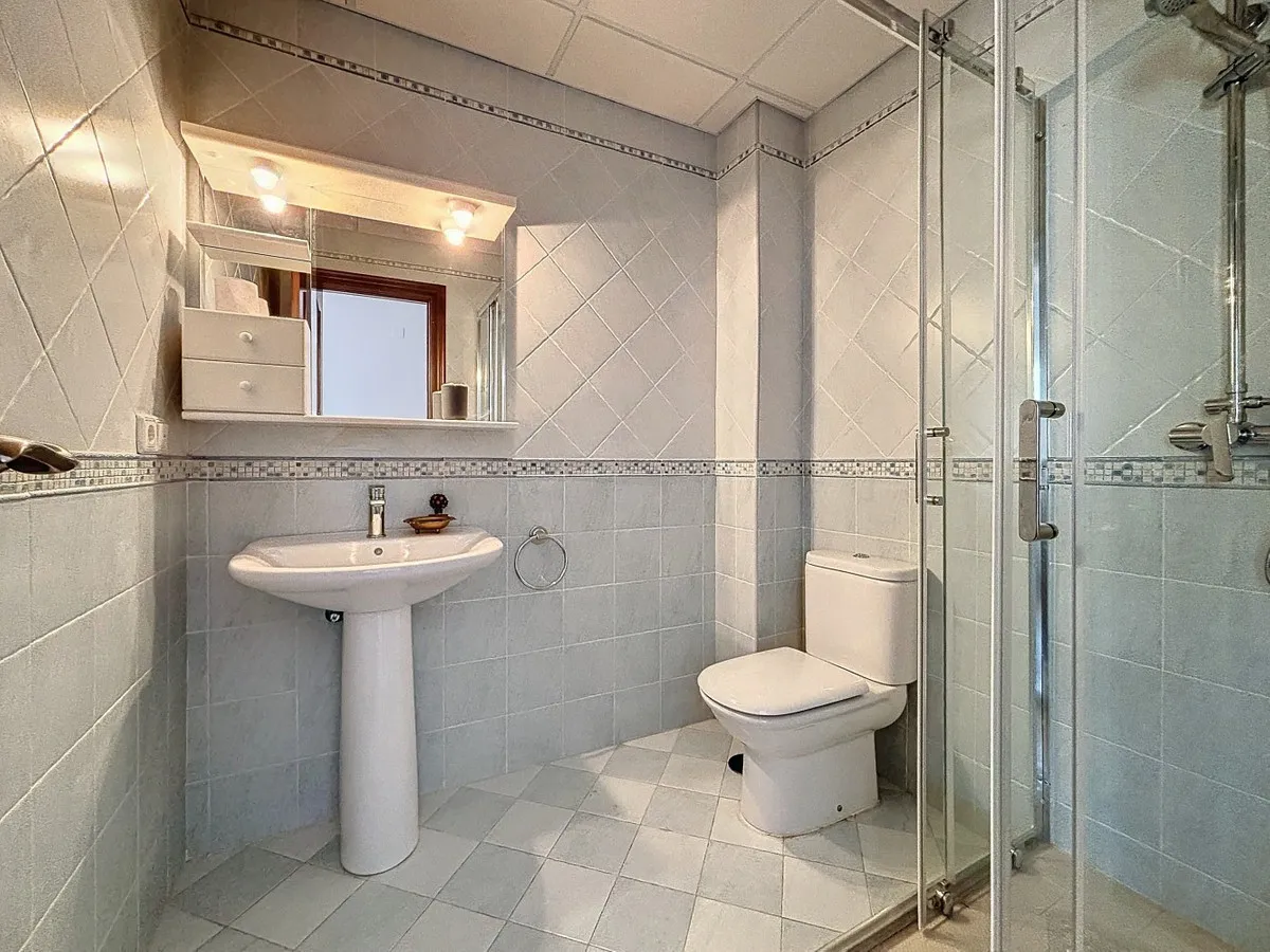 d6a5dd4a-a45d-478b-8040-56858fe015e0