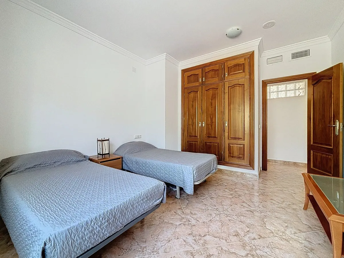 e3d51313-01cb-45ad-8319-4aabbd629977