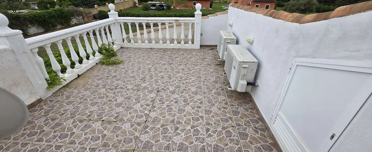 0e965e4c-2cc7-4c4c-ab37-2151609268cc