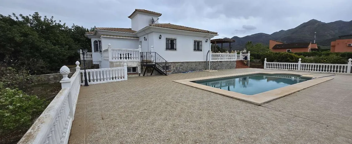 9d768786-a768-4f78-858c-a7b26e9501a1