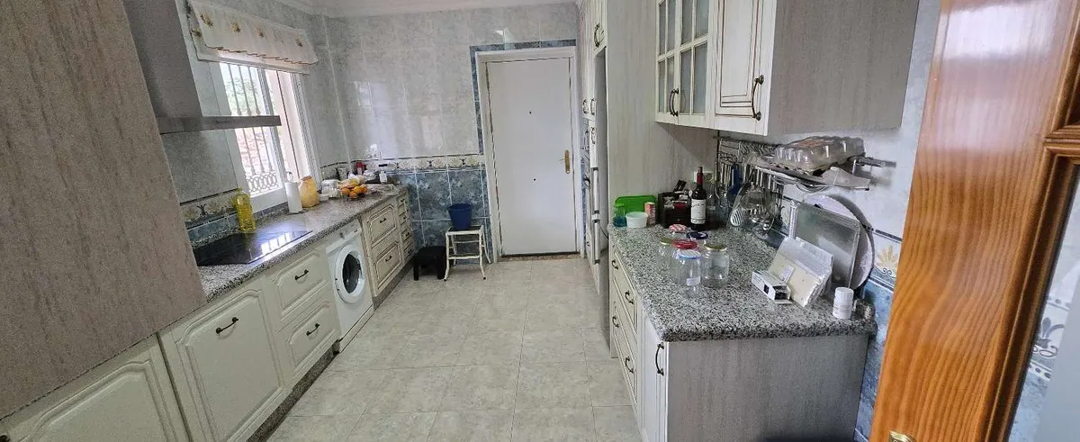 e74e6862-b58d-43ed-a632-56e9a571e3f9